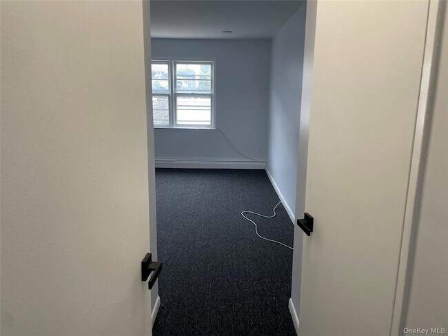 Building Photo - 287 Mary Lou Ave