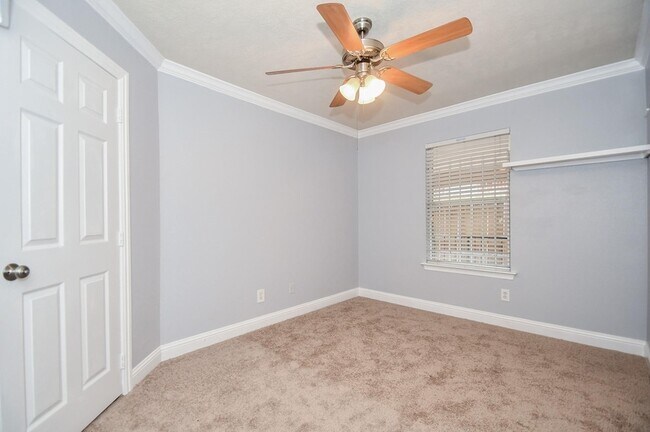 Building Photo - 21031 Stoney Haven Dr