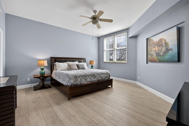 Building Photo - 805 Mainsail Cir