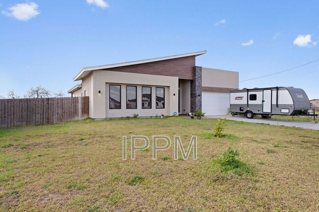 Building Photo - 30816 Muraya St