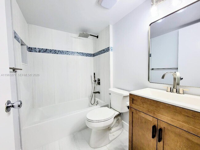 Building Photo - 5701 Riverside Dr