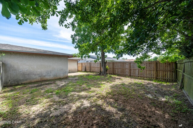 Building Photo - 1125 Bradley Cir