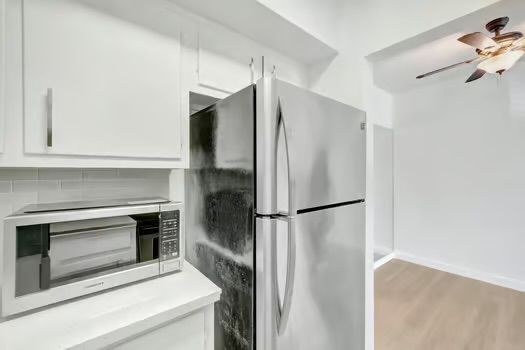 Building Photo - 4525 NE 21st Ave