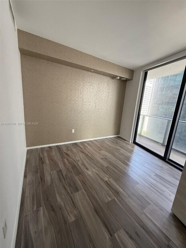 Building Photo - 801 S Miami Ave