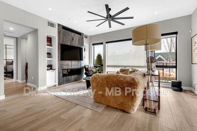 Building Photo - 76 Caballada St