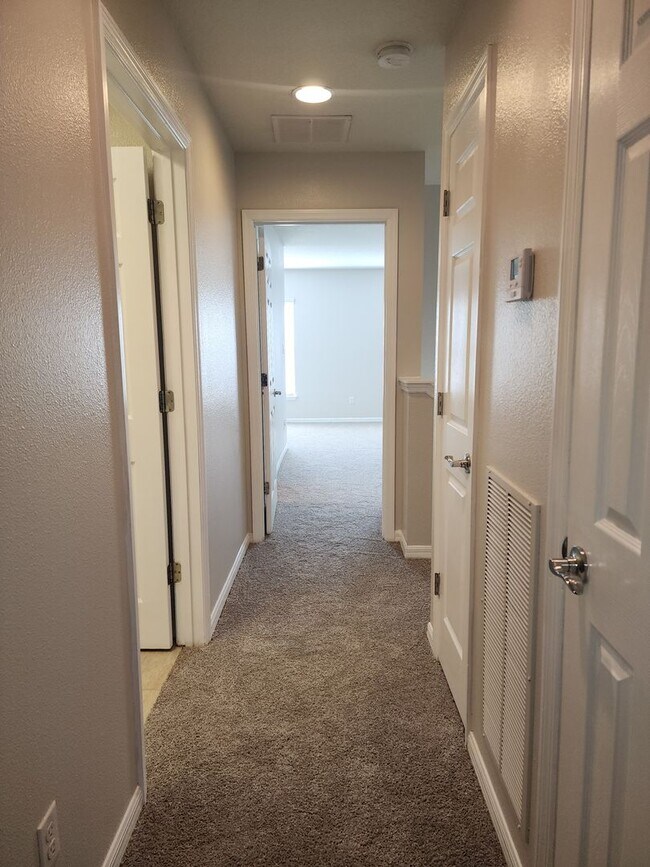 Building Photo - Beautiful LAKE NONA 3 Bedroom, 3 Bathroom ...