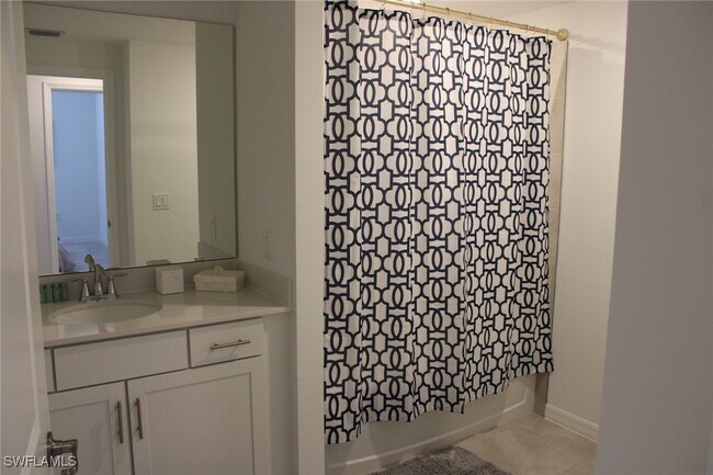 Building Photo - 5661 Melbourne Ct