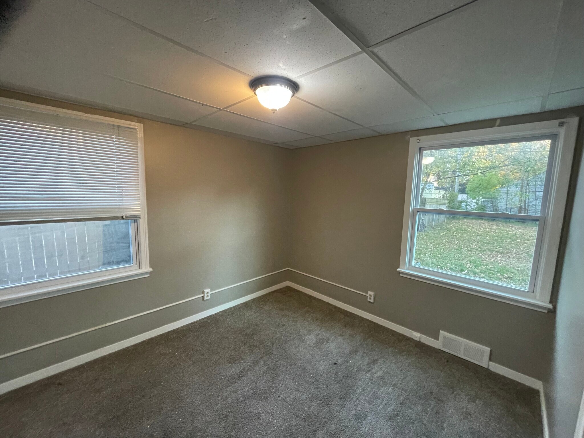 Building Photo - 127 Taunton Pl