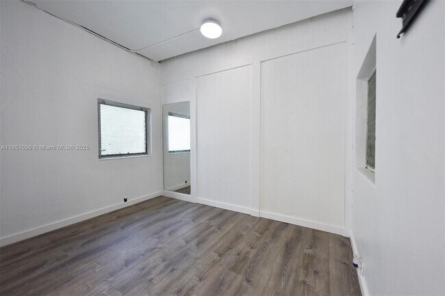 Building Photo - 7613 Biscayne Blvd