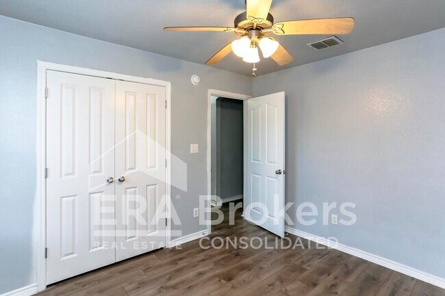 Building Photo - 5608 Hunters Ridge Trail