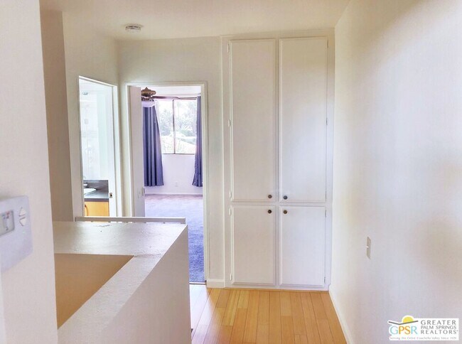 Building Photo - 1655 E Palm Canyon Dr