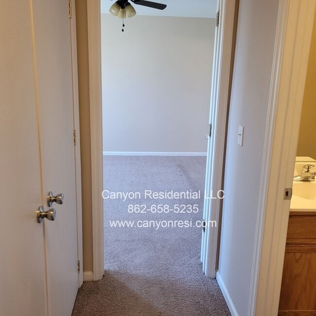 Building Photo - 4396 Moat Dr