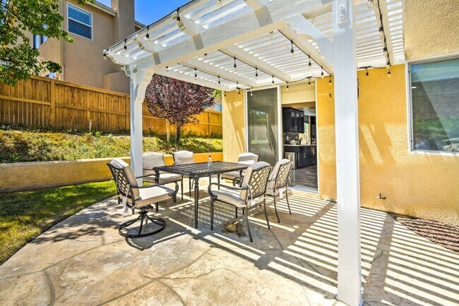Building Photo - 26338 Oakdale Canyon Ln