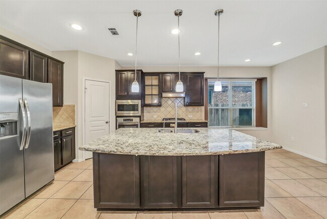 Building Photo - 28514 Jacob Bend Dr