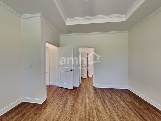 Building Photo - 248 Lake Vista Drive