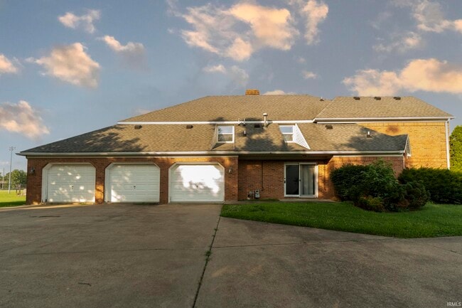 Building Photo - 5435 Kiowa Cir