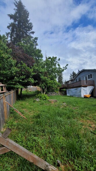 Building Photo - 9905 157th St E