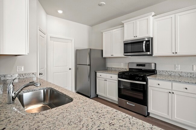 Building Photo - 15646 Honey Cv Dr