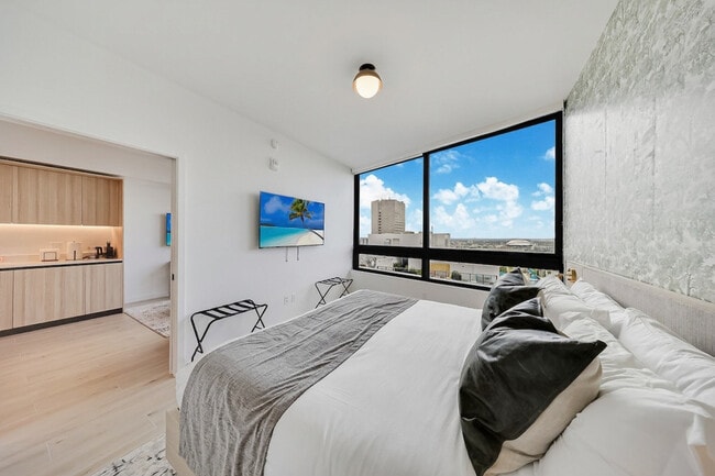 Building Photo - 40 NW 3rd St