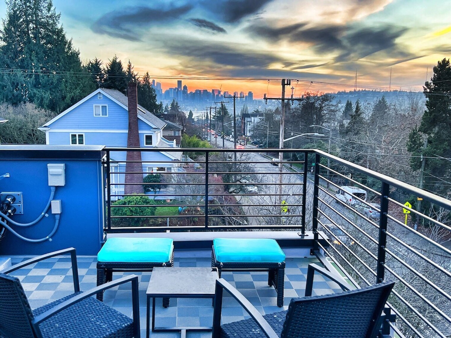 Building Photo - 4308 Wallingford Ave N