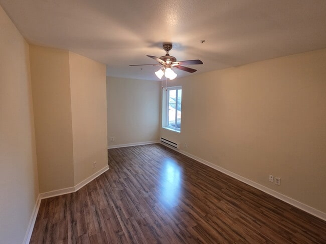 Building Photo - 2901 MacArthur Blvd