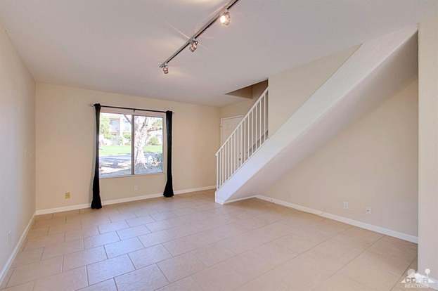 Building Photo - 424 Tava Ln