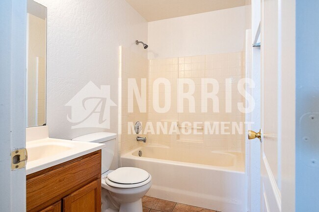 Building Photo - 10179 W Durango Cir