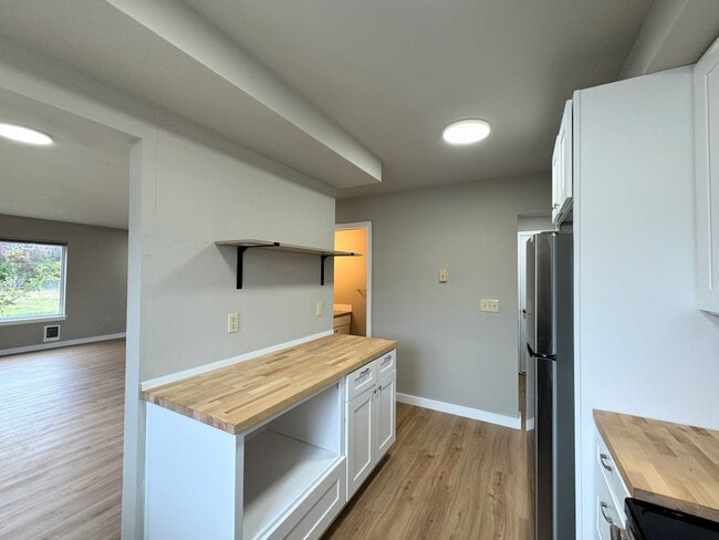 Building Photo - RGL Properties - 9614-9616