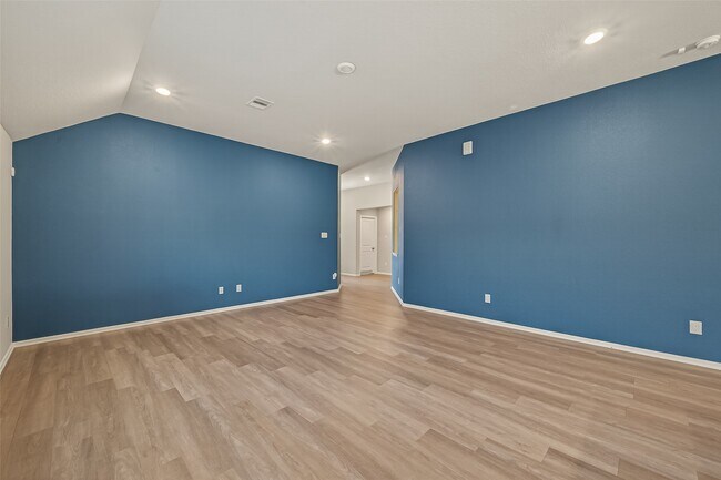 Building Photo - 2701 Sagedale Dr