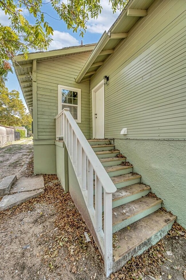 Building Photo - Newly remodeled 4BD 2BA home in Waco