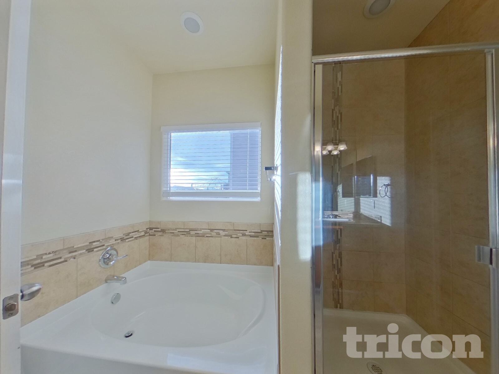 Building Photo - 8378 Hardwood Cir