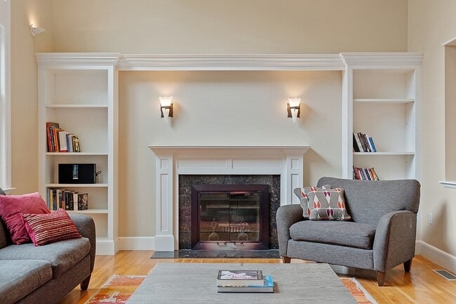 Building Photo - 2 Sunset Ridge