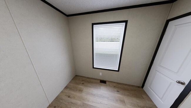 Building Photo - 3235 Birch Ln