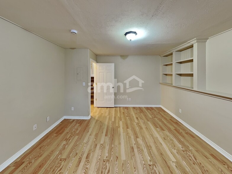 Building Photo - 1659 W 1065 S