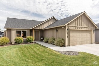 Building Photo - Single Level NE Bend Home