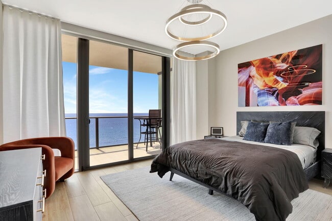 Building Photo - 1116 N Ocean Blvd