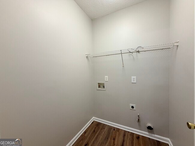 Building Photo - 3145 Waterplace Cove