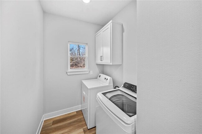 Building Photo - 3 Ceres Cir