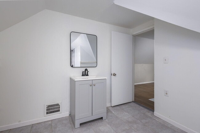 Building Photo - 11222 Wayburn St