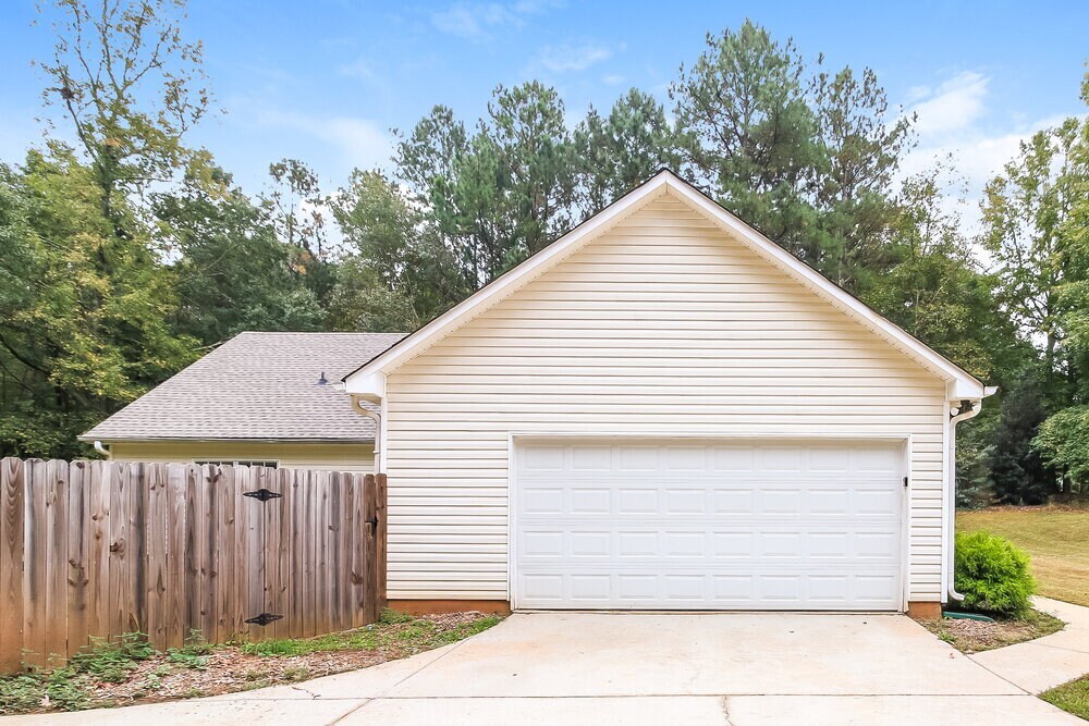 Building Photo - 1325 Carney Ct