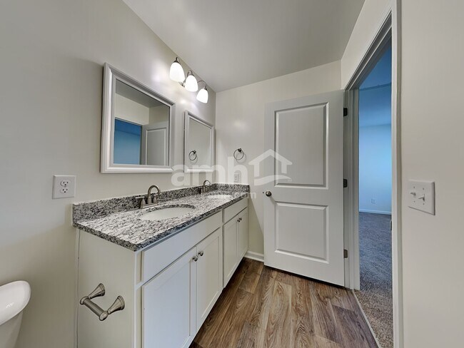 Building Photo - 112 Tobago Cir