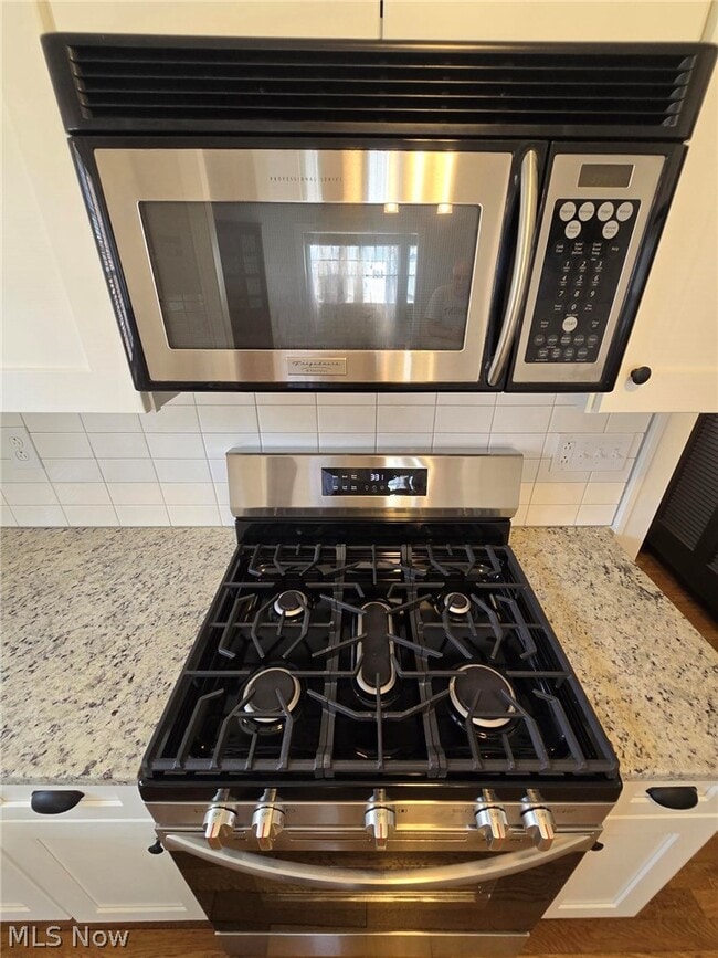 Building Photo - 13839 Clifton Blvd