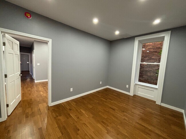 Building Photo - 171 Remsen St