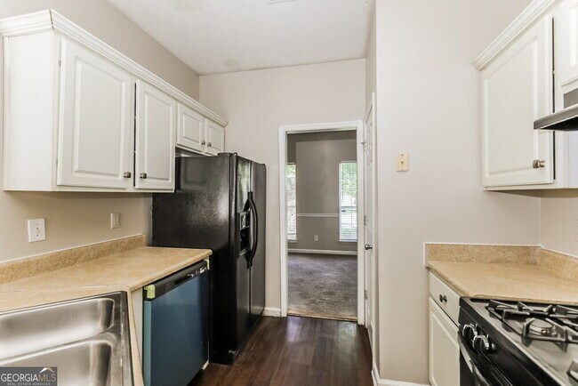 Building Photo - 100 Stanfield Ct