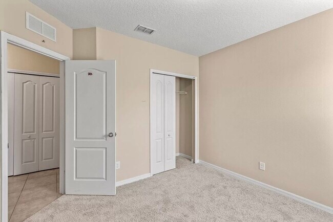 Building Photo - 7806 Tanbier Dr