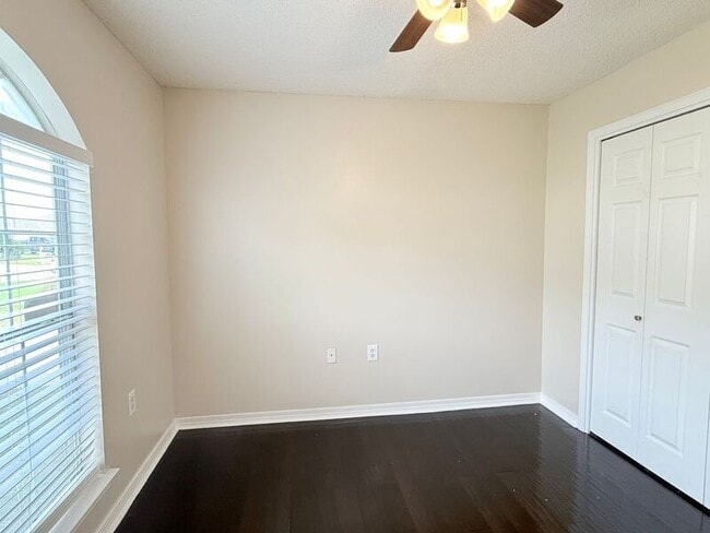 Building Photo - 437 Hilburn Ln