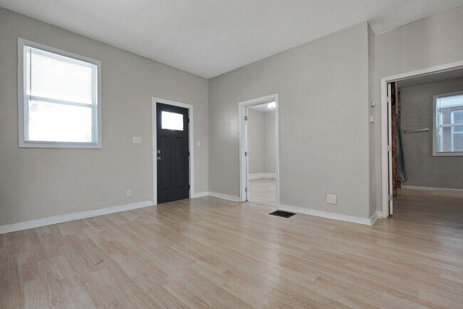 Building Photo - Updated 4-bedroom, 2-bathroom house!