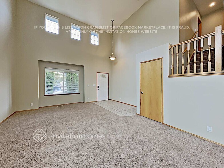 Building Photo - 6612 76th Dr NE