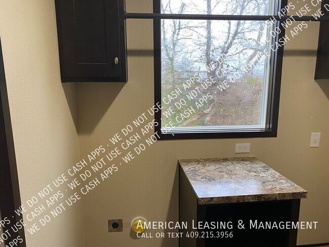 Building Photo - 3405 Landrey Ct