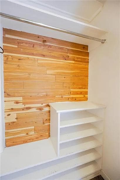 Building Photo - 6665 Colonial Rd